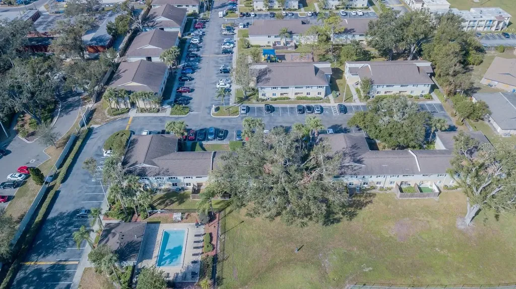 237 Thorn Tree Place Brandon FL 33510