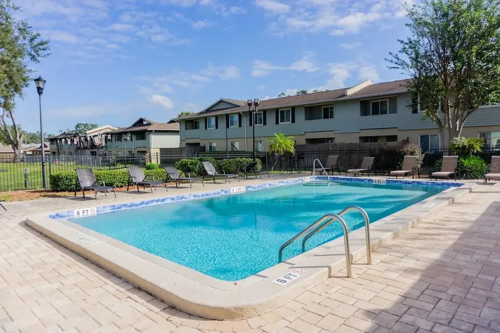 237 Thorn Tree Place Brandon FL 33510