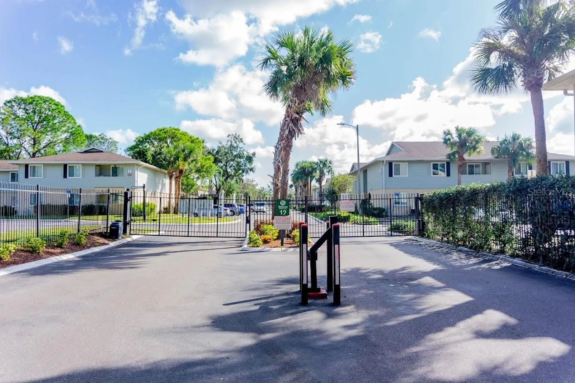 237 Thorn Tree Place Brandon FL 33510