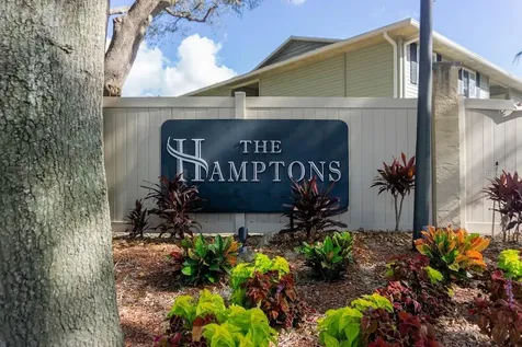 237 Thorn Tree Place Brandon FL 33510