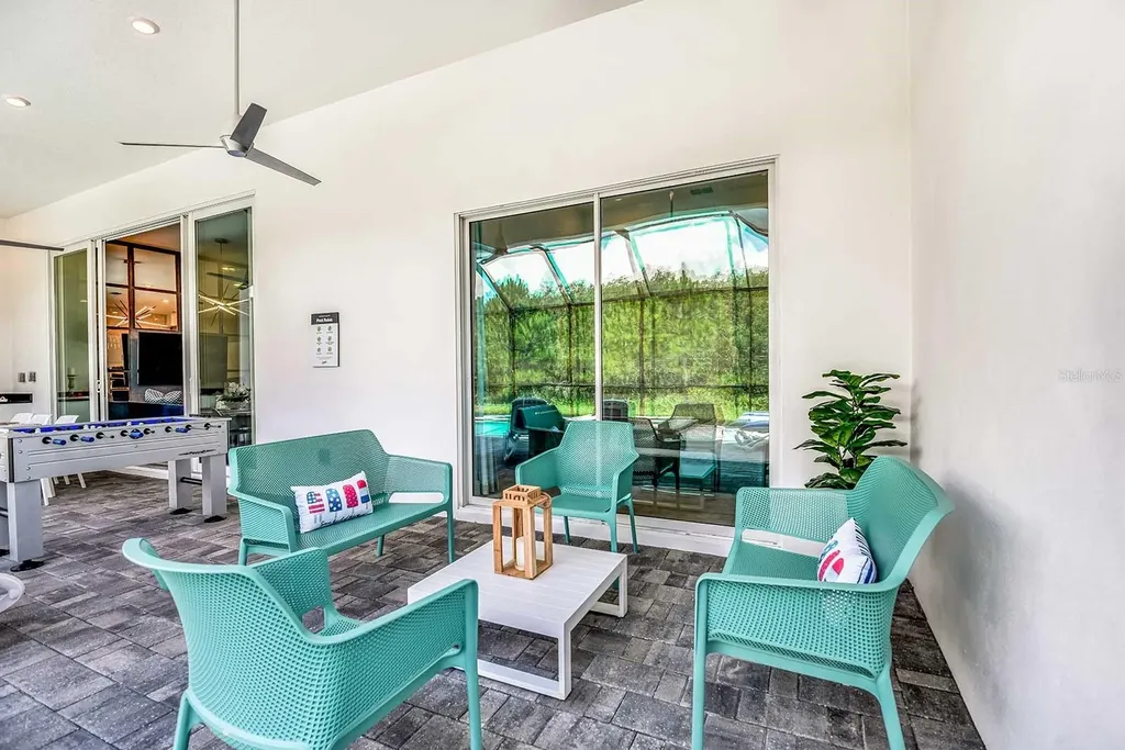 2133 Pine Oak Loop Davenport FL 33837