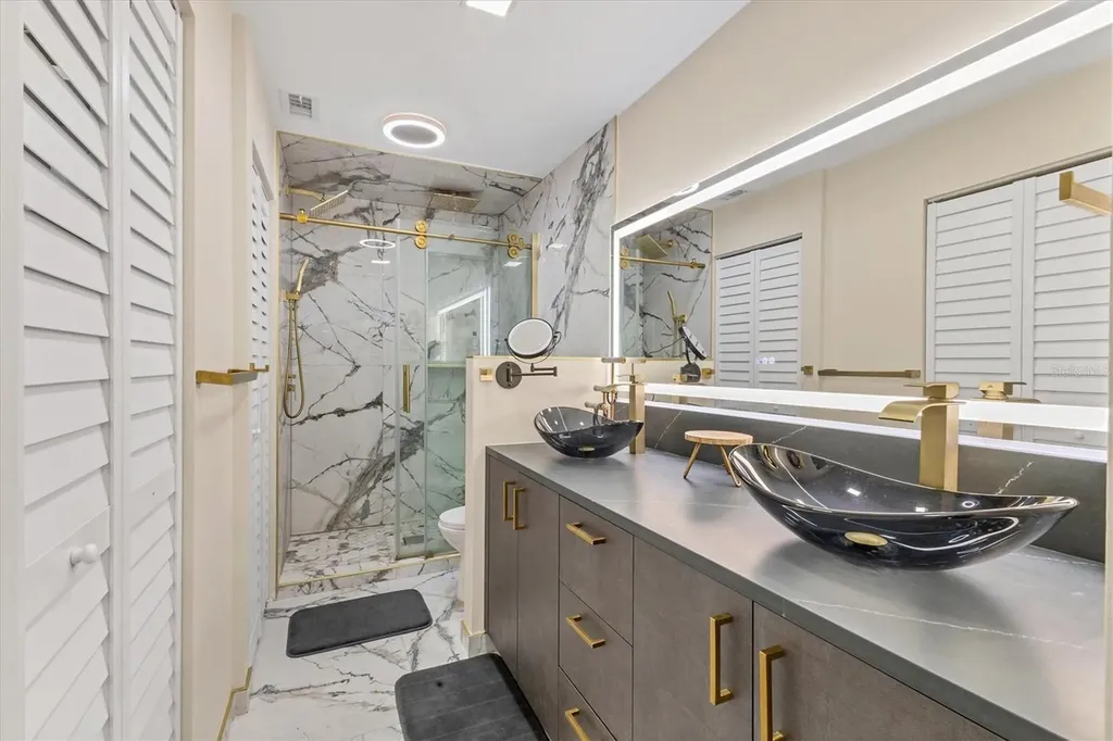 5611 Summer Side Lane Sarasota FL 34231
