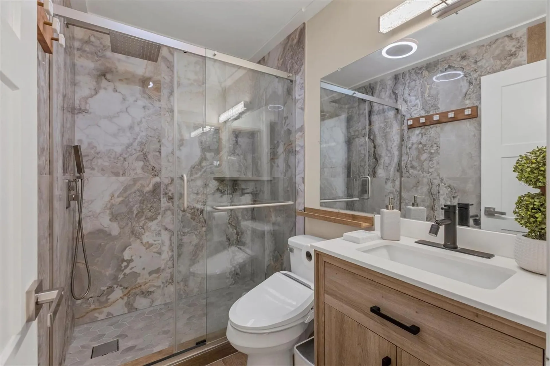 5611 Summer Side Lane Sarasota FL 34231