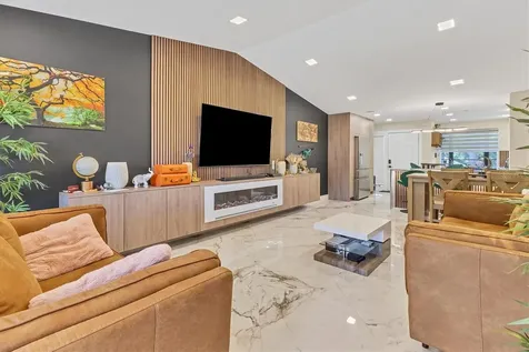 5611 Summer Side Lane Sarasota FL 34231