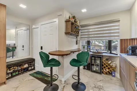 5611 Summer Side Lane Sarasota FL 34231