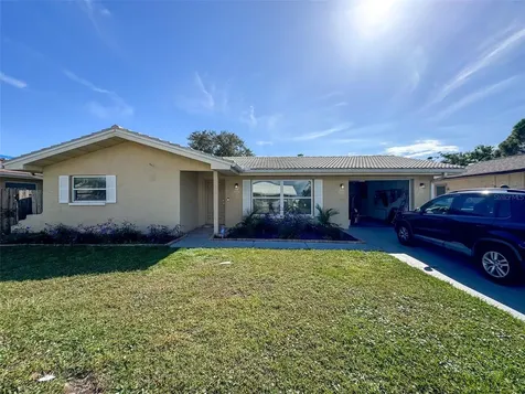 1703 Ironwood Court E Oldsmar FL 34677