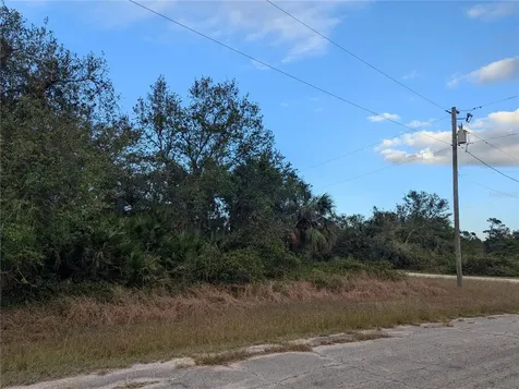 Lot 13 Mattox Circle North Port FL 34288