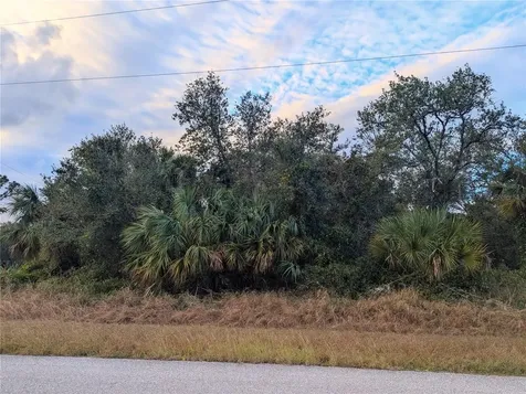 Lot 13 Mattox Circle North Port FL 34288