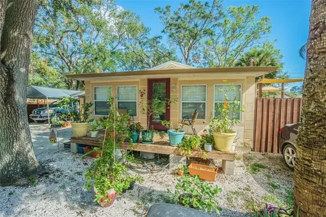 4653 78th Lane N St Petersburg FL 33709