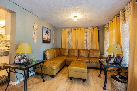 4653 78th Lane N St Petersburg FL 33709