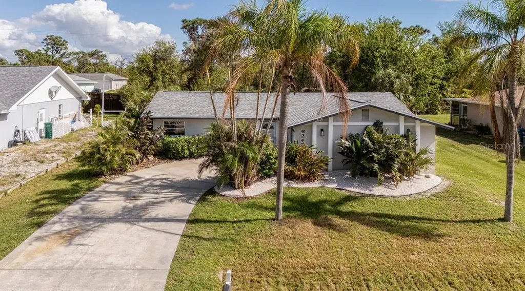 6240 Pennell Street Englewood FL 34224