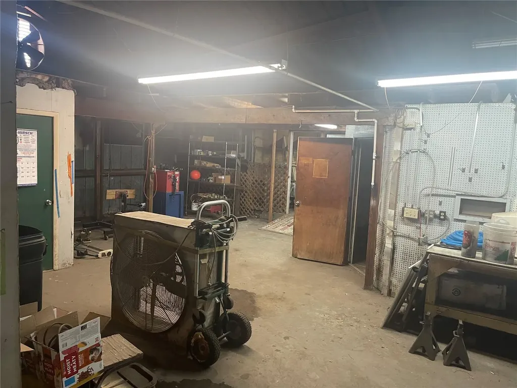 5101 W Ingraham Street Tampa FL 33616
