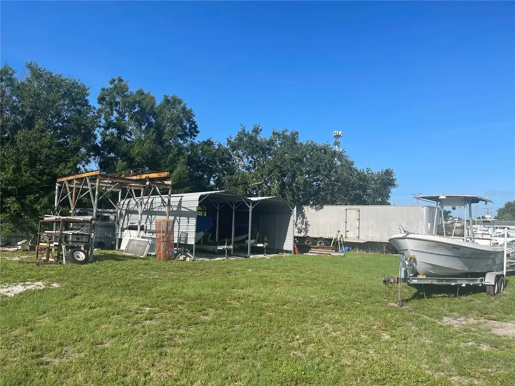 5101 W Ingraham Street Tampa FL 33616