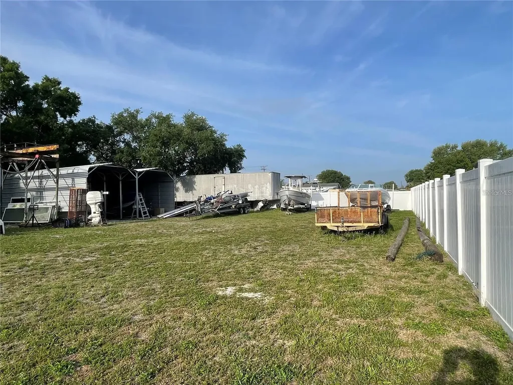 5101 W Ingraham Street Tampa FL 33616