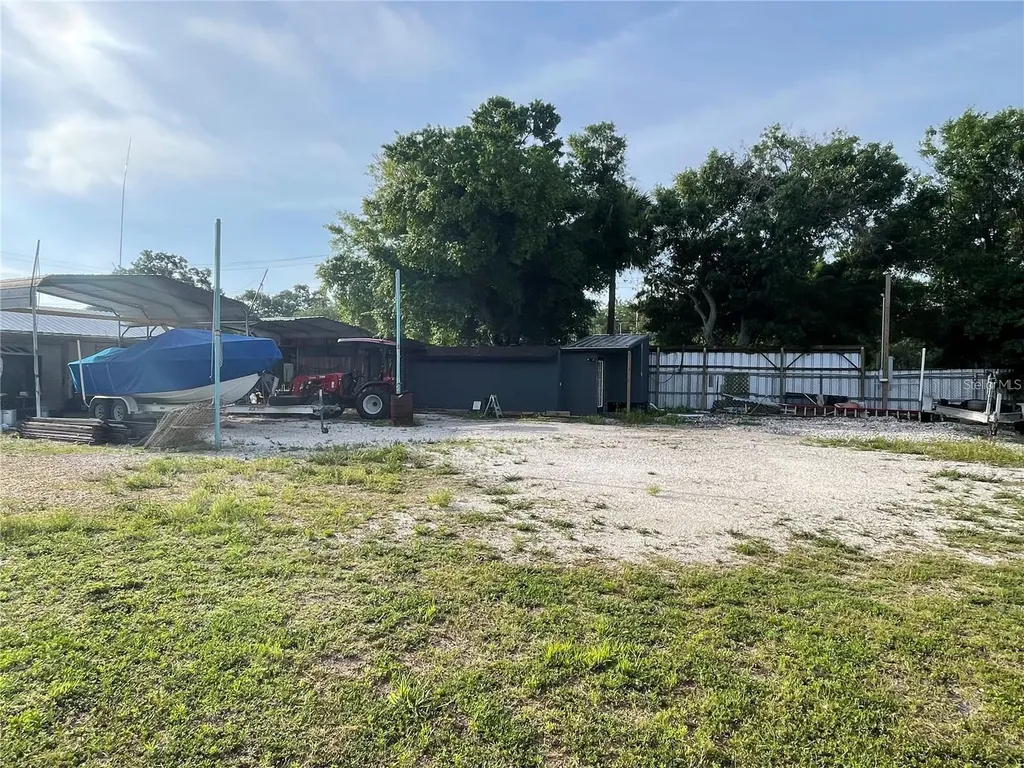 5101 W Ingraham Street Tampa FL 33616
