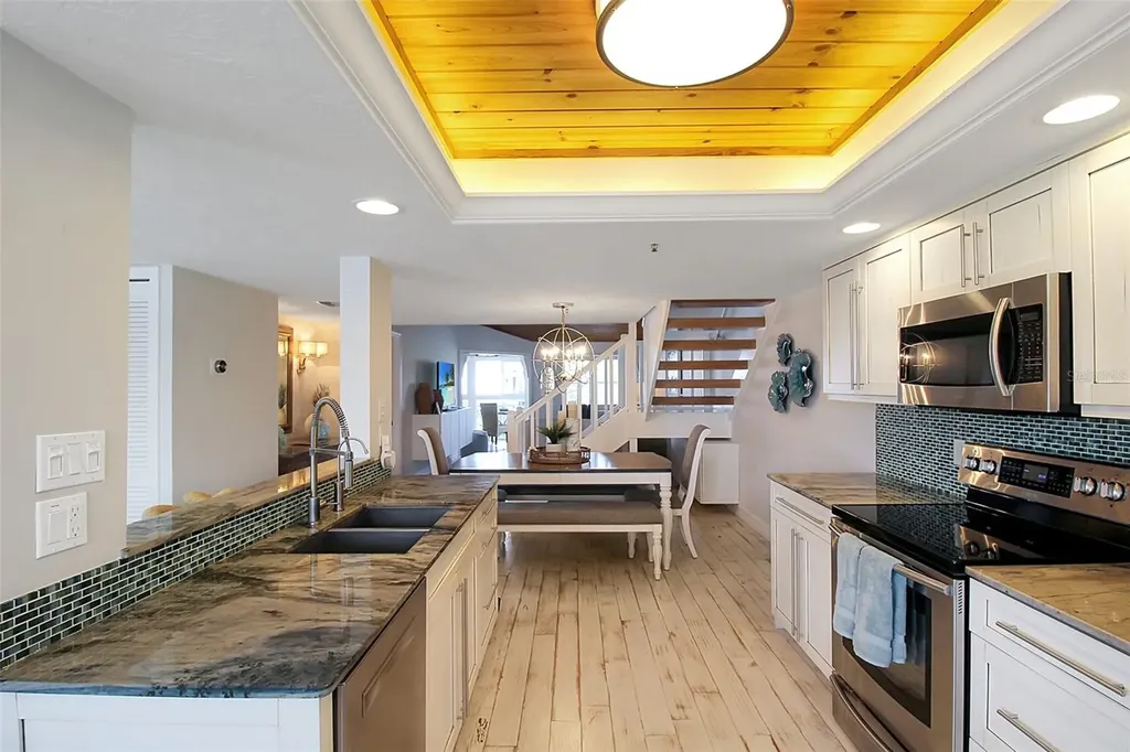 1315 Siesta Bayside Drive Sarasota FL 34242