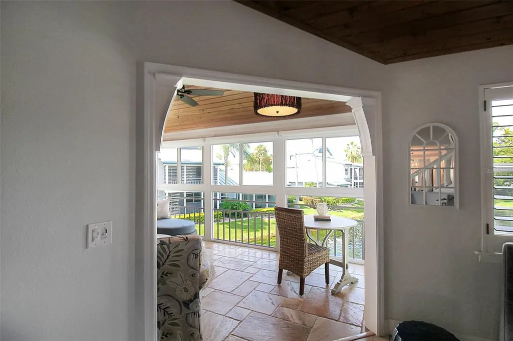 1315 Siesta Bayside Drive Sarasota FL 34242