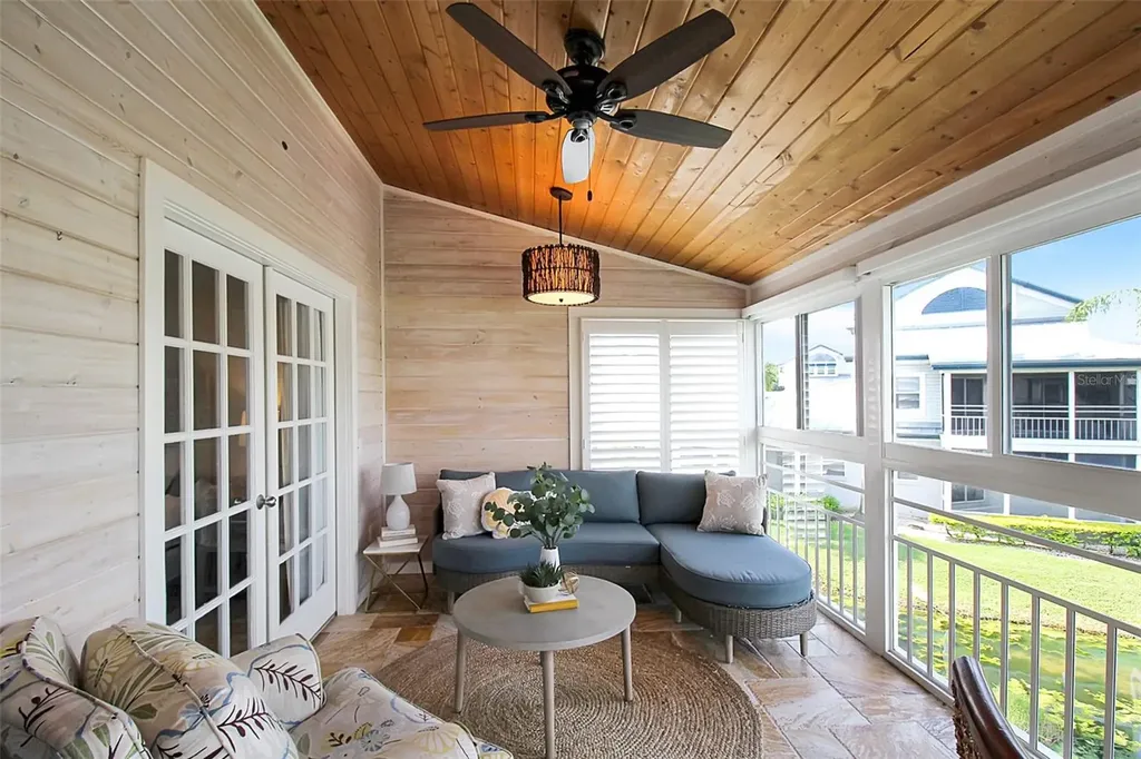 1315 Siesta Bayside Drive Sarasota FL 34242