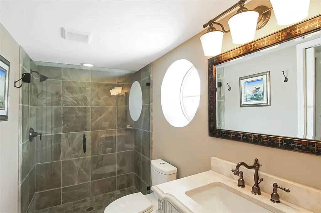 1315 Siesta Bayside Drive Sarasota FL 34242