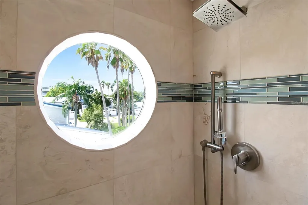 1315 Siesta Bayside Drive Sarasota FL 34242
