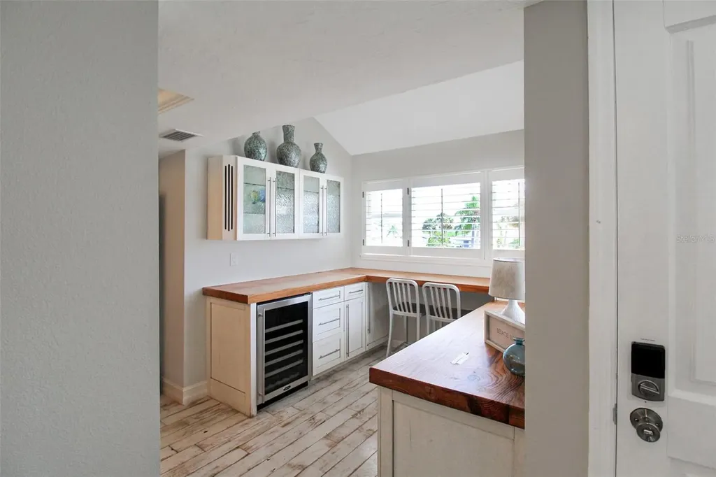 1315 Siesta Bayside Drive Sarasota FL 34242