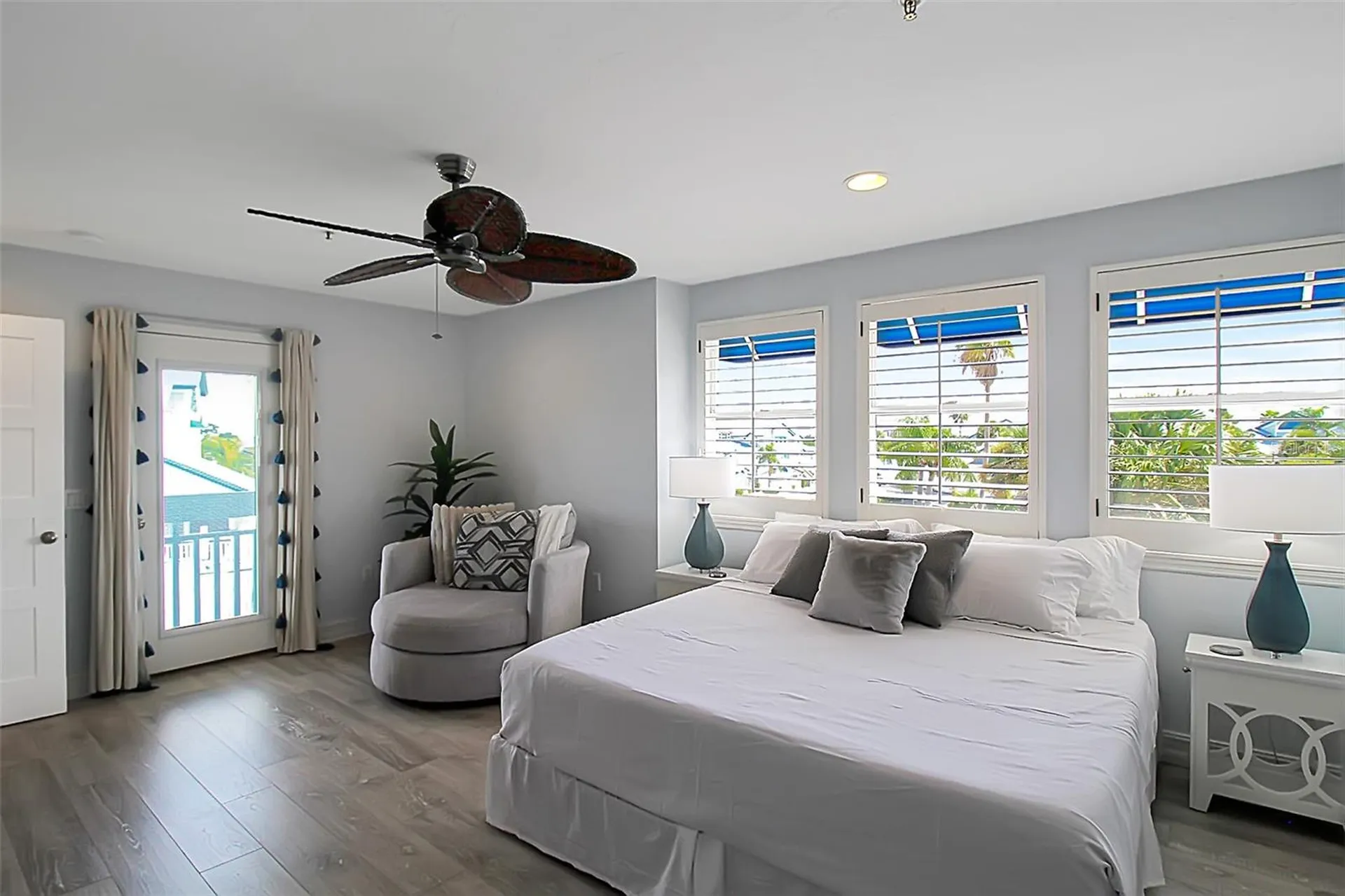 1315 Siesta Bayside Drive Sarasota FL 34242