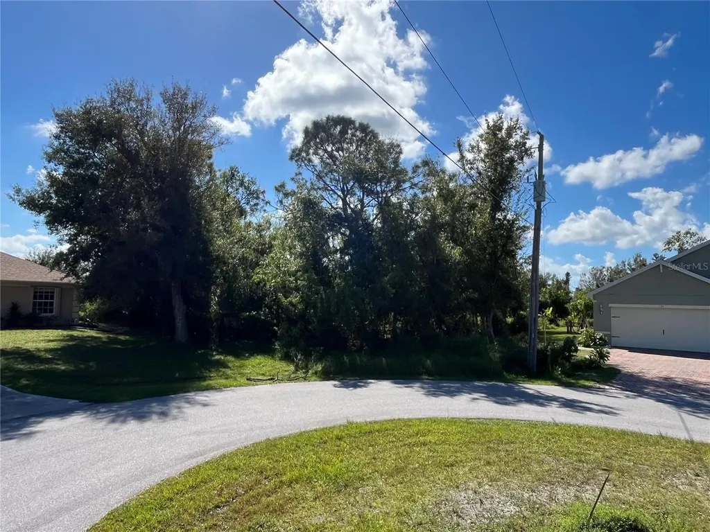 304 Oyahue Street Punta Gorda FL 33983