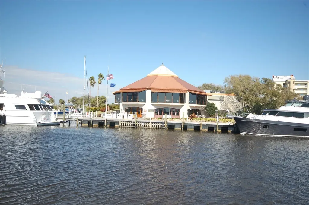 721 S Beach Street Daytona Beach FL 32114