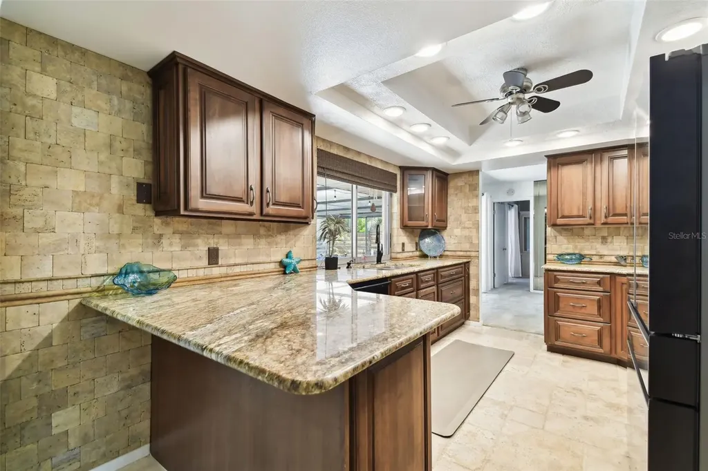117 Hillcrest Drive Bradenton FL 34209