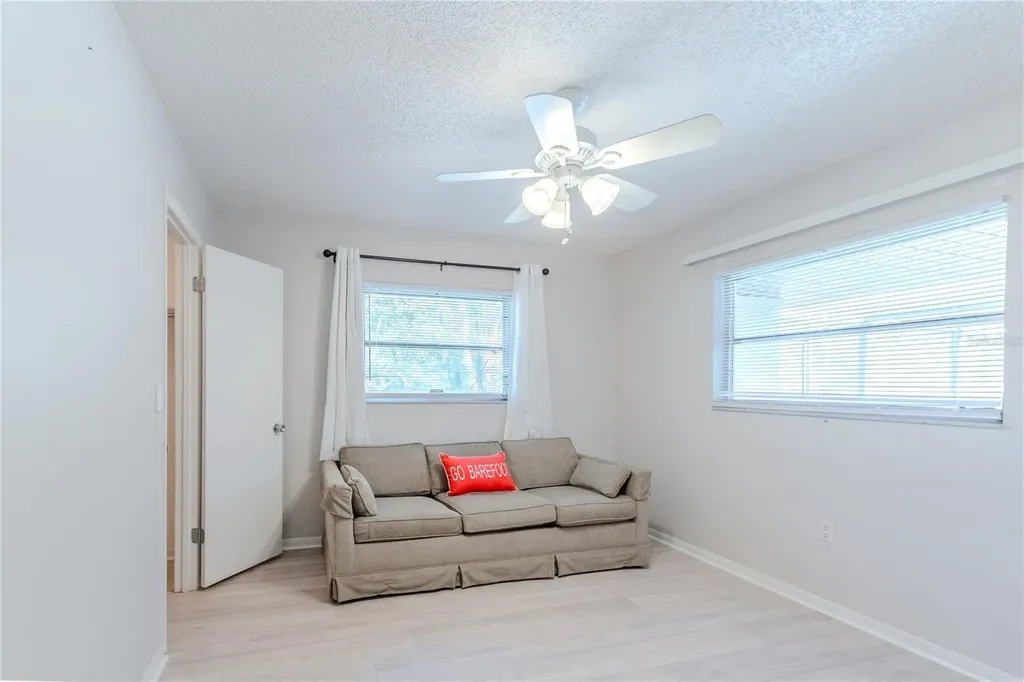117 Hillcrest Drive Bradenton FL 34209