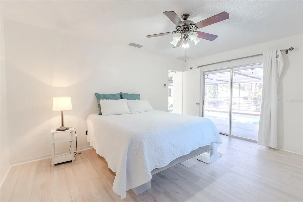 117 Hillcrest Drive Bradenton FL 34209
