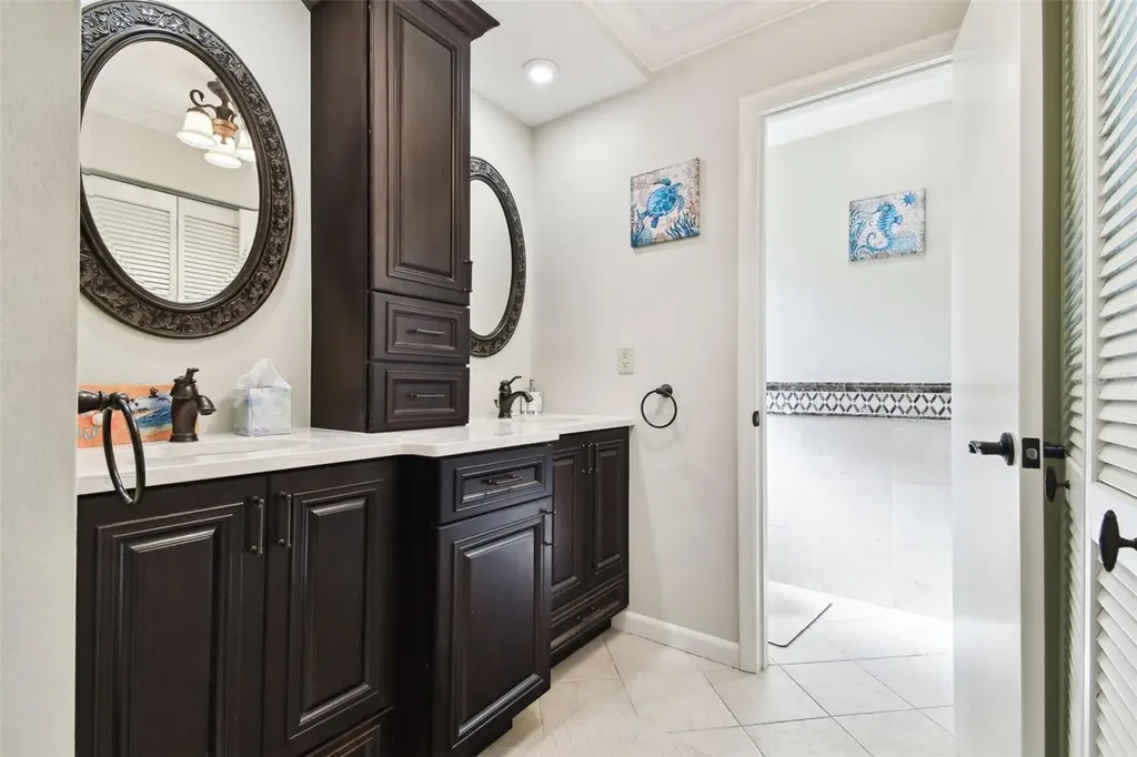 117 Hillcrest Drive Bradenton FL 34209