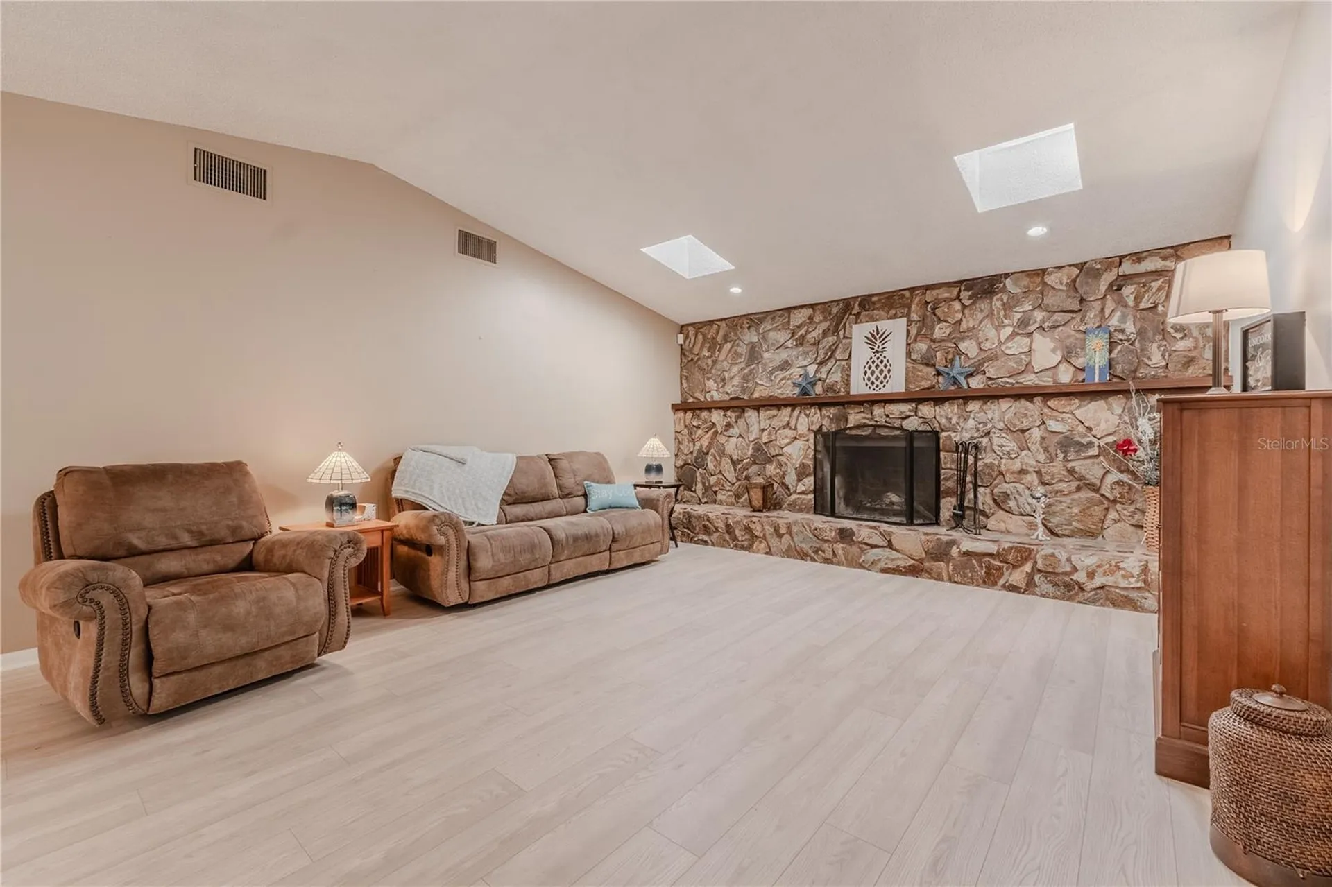 117 Hillcrest Drive Bradenton FL 34209