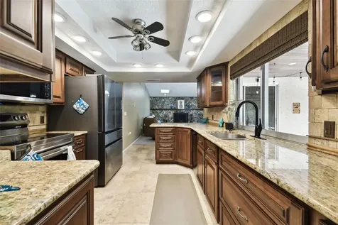 117 Hillcrest Drive Bradenton FL 34209