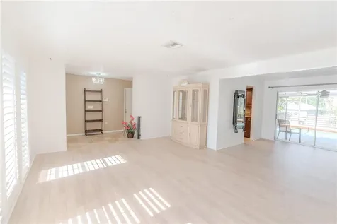 117 Hillcrest Drive Bradenton FL 34209