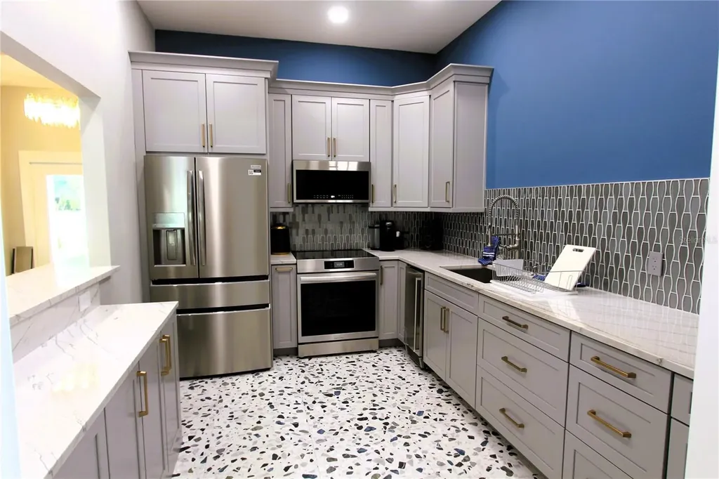 498 Sioux Boulevard Oak Hill FL 32759