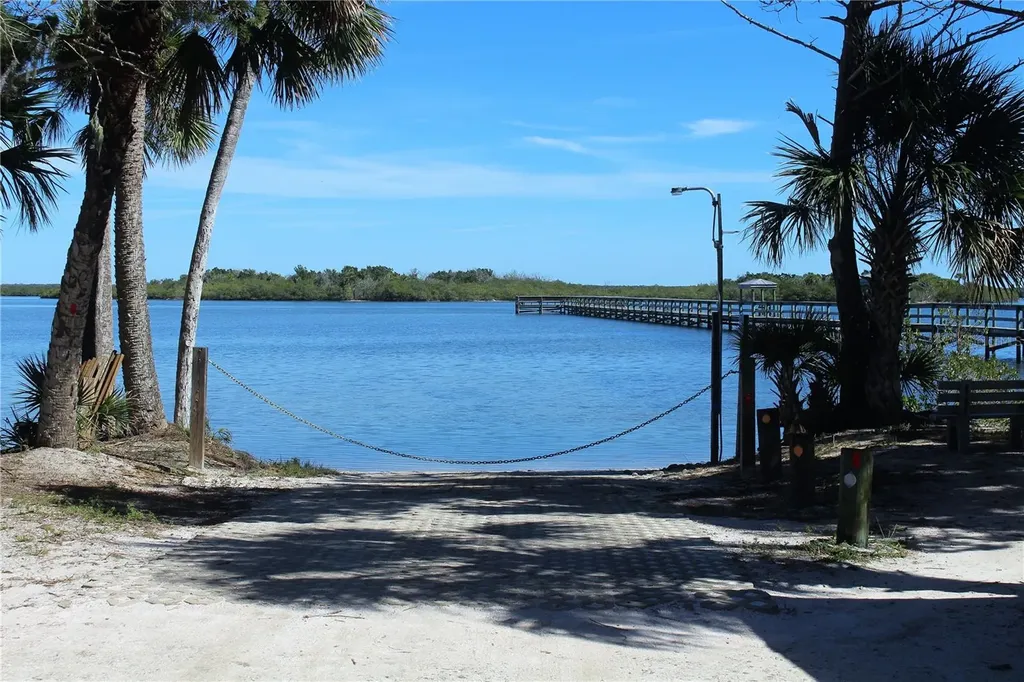 498 Sioux Boulevard Oak Hill FL 32759