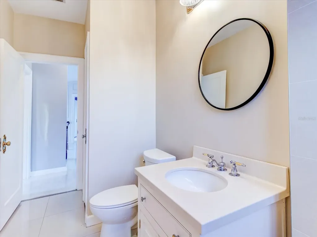 518 Riverside Drive Tarpon Springs FL 34689