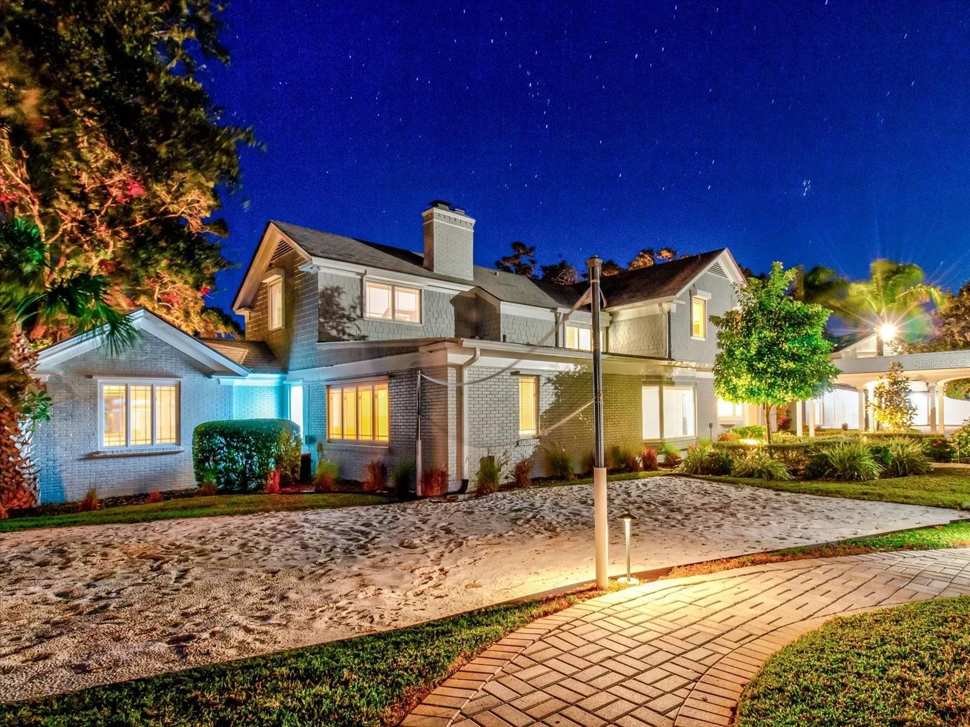 518 Riverside Drive Tarpon Springs FL 34689