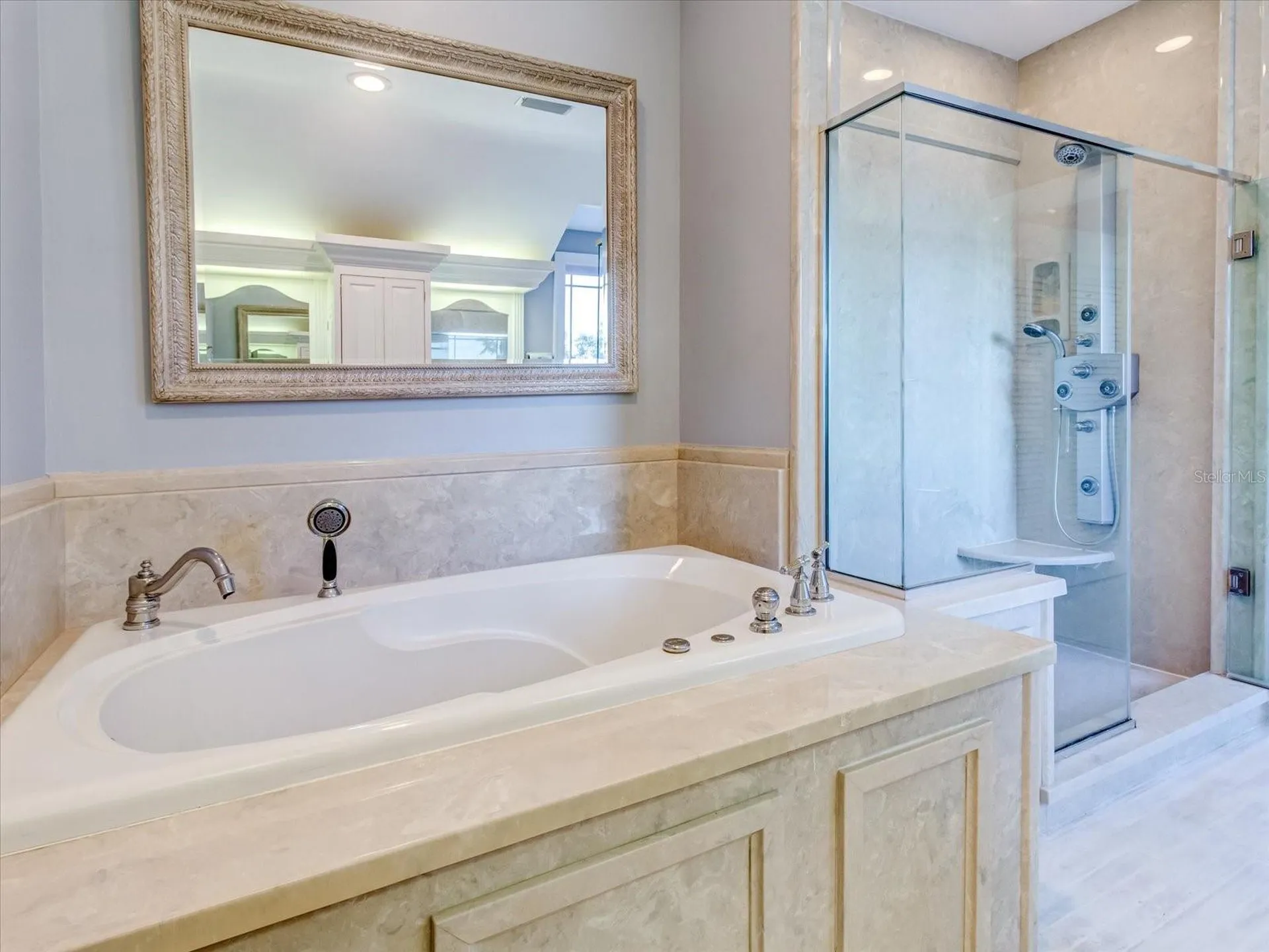 518 Riverside Drive Tarpon Springs FL 34689