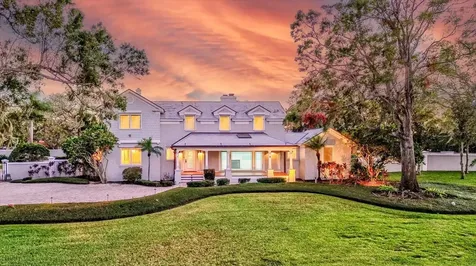 518 Riverside Drive Tarpon Springs FL 34689