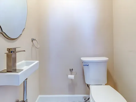 518 Riverside Drive Tarpon Springs FL 34689