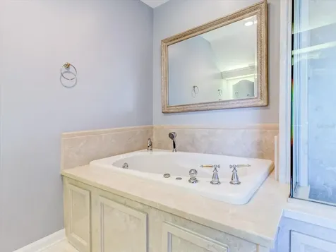 518 Riverside Drive Tarpon Springs FL 34689