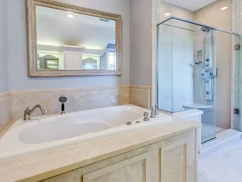 518 Riverside Drive Tarpon Springs FL 34689