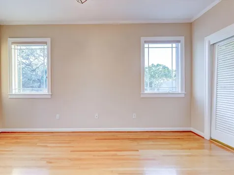 518 Riverside Drive Tarpon Springs FL 34689