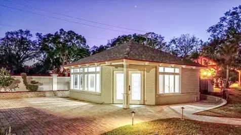518 Riverside Drive Tarpon Springs FL 34689