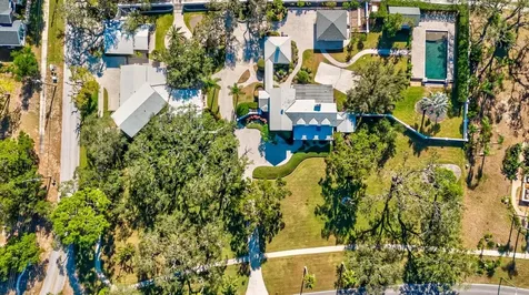 518 Riverside Drive Tarpon Springs FL 34689