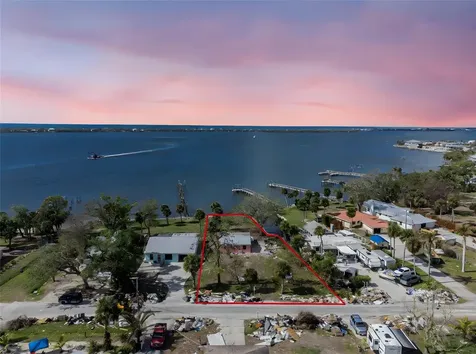 128 Winson Avenue Englewood FL 34223
