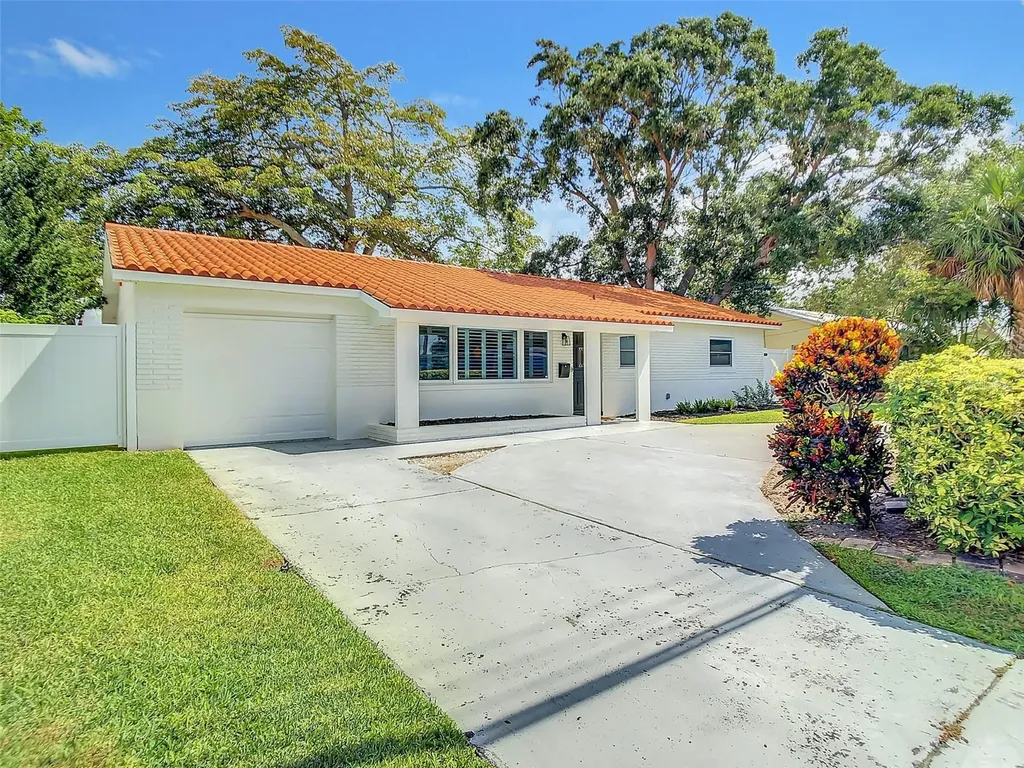 7841 Causeway Boulevard S St Petersburg FL 33707