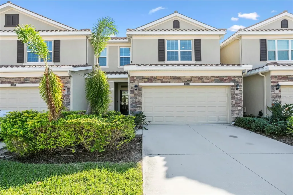 606 53rd Avenue N St Petersburg FL 33703